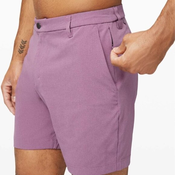 Lululemon Commission Short - Picture 1 of 13